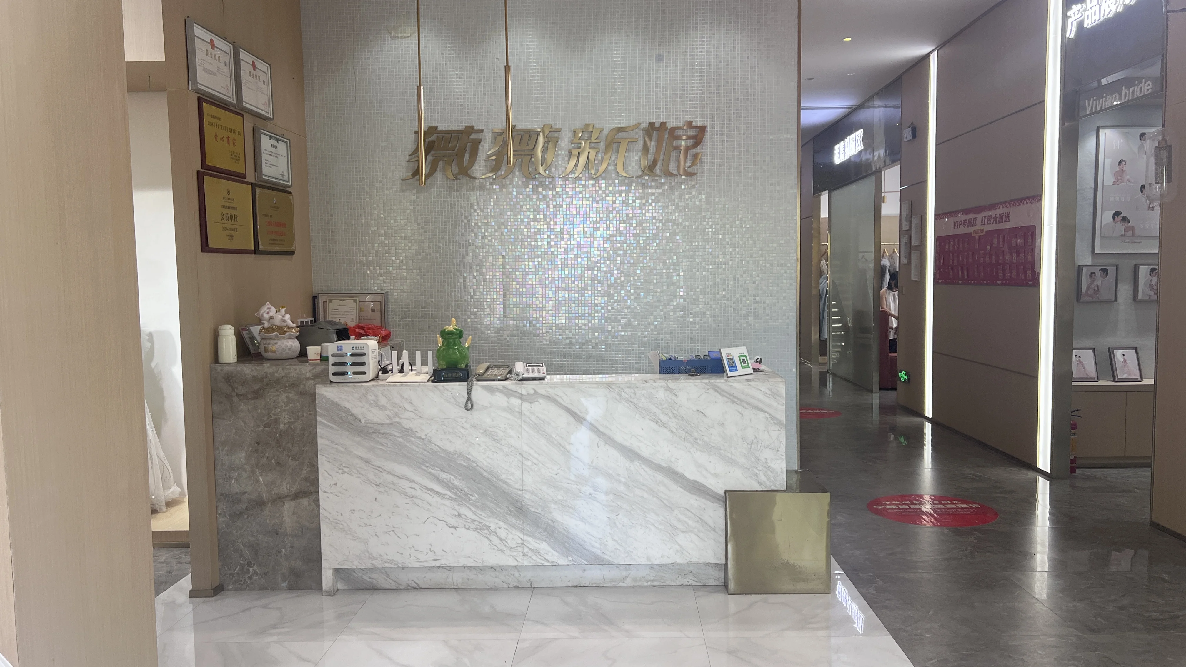 赣州宁都蜜丝新娘---婚纱礼服租赁