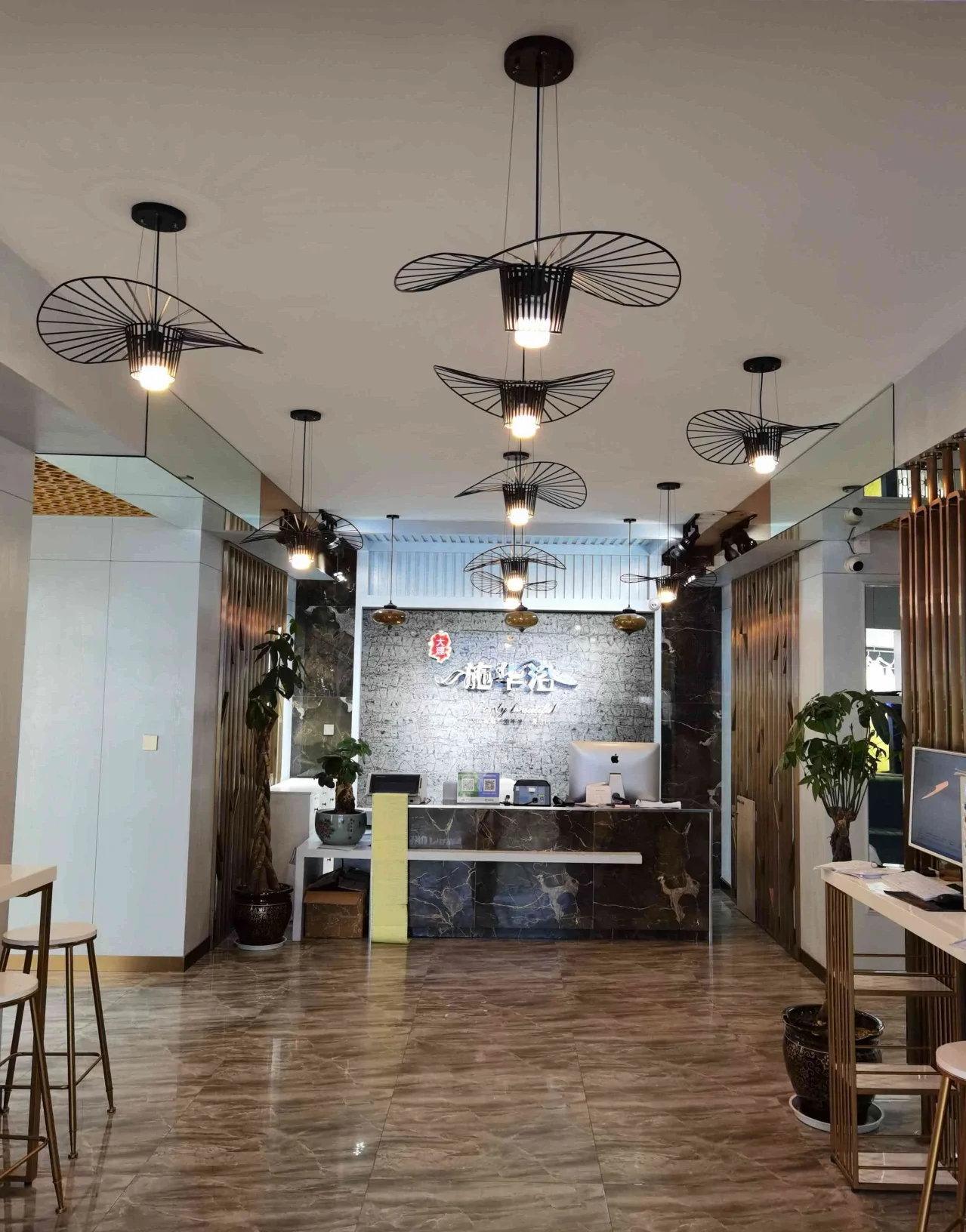 大理施华洛摄影店